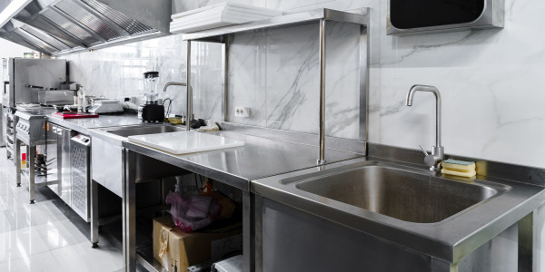 Limpiezas Campanas Extractoras de Cocinas Campillo de Dueñas · Cocina de Cafeterías